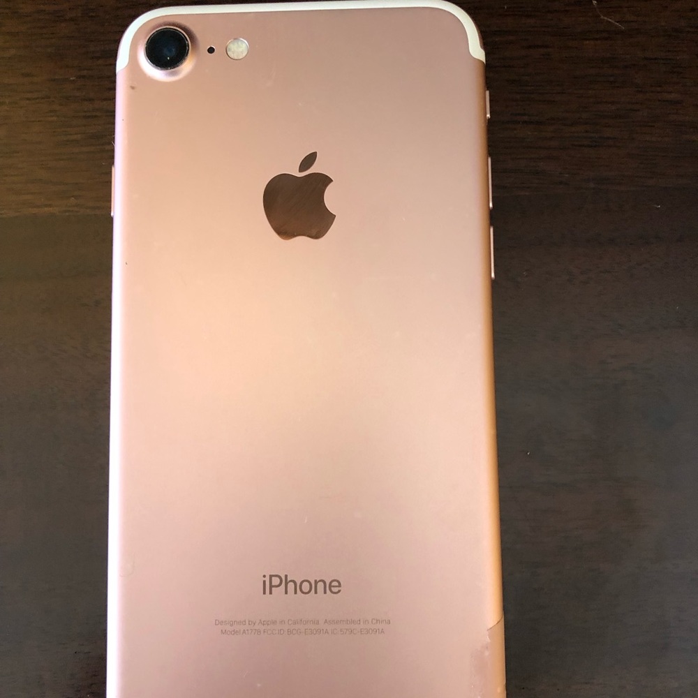 Apple iPhone 7 Plus 32GB in Rose Gold Unlocked